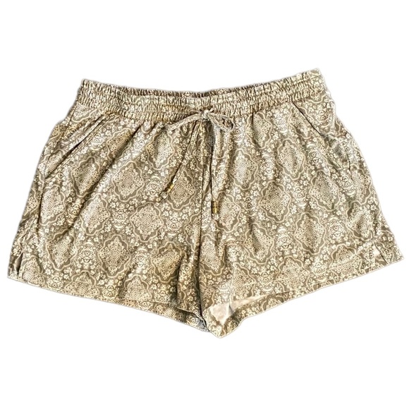 {Pink Rose} Super Soft Floral Drawstring shorts with pockets - Picture 1 of 8